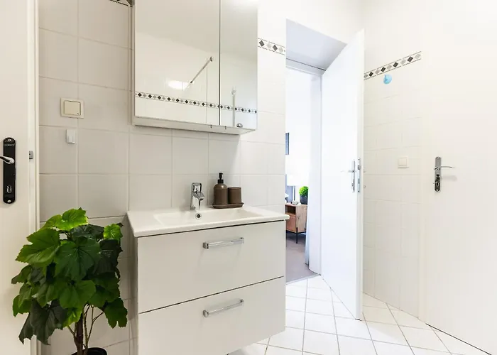 Apartamento Experience From A Stylish And Modern Viena